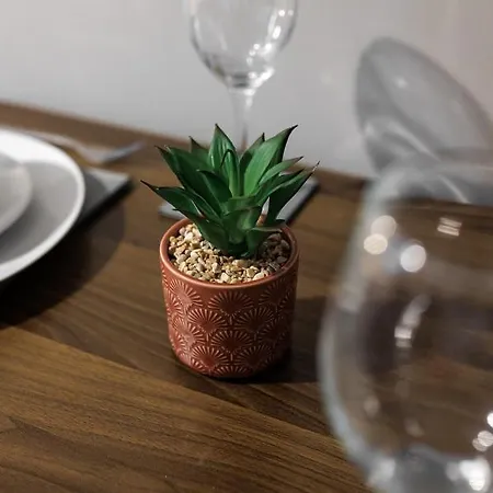 Centre 1 With Kitchenette, Free Wifi And Smart Tv With Netflix By Yoko